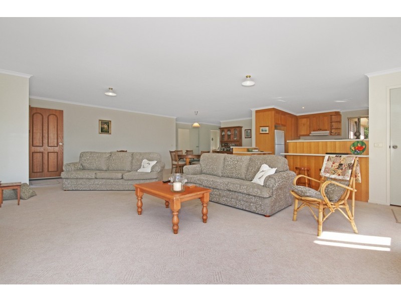 31 Ocean Avenue, Surf Beach NSW 2536