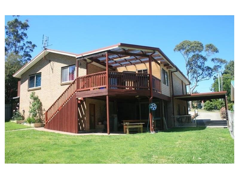 34 Tomakin Place, Tomakin NSW 2537