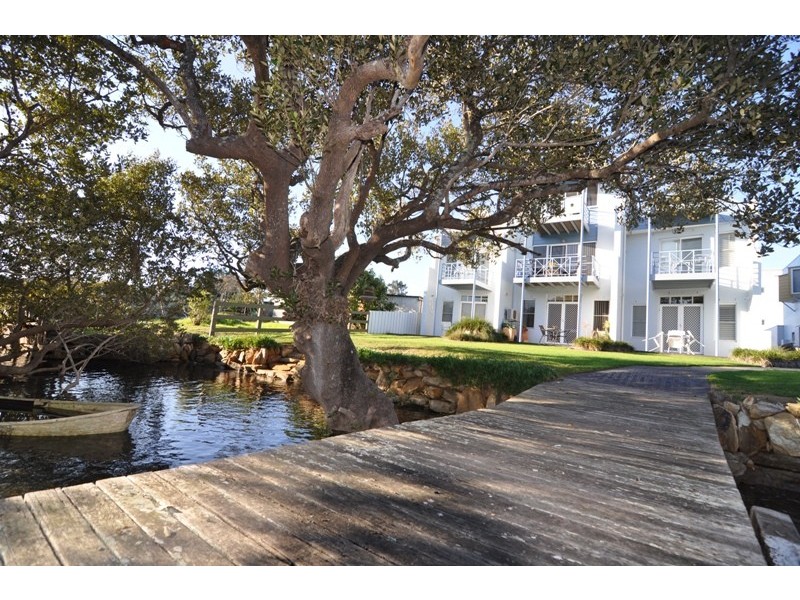 10, 33-35 Clyde Street, Batemans Bay NSW 2536