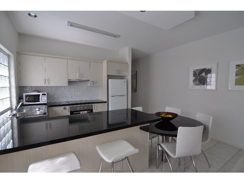 10, 33-35 Clyde Street, Batemans Bay NSW 2536