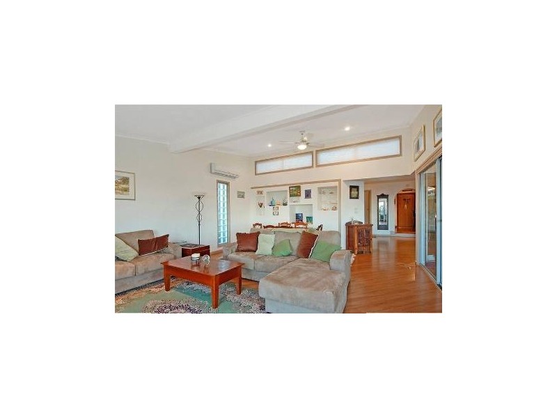 16 Tallawang Avenue, Malua Bay NSW 2536