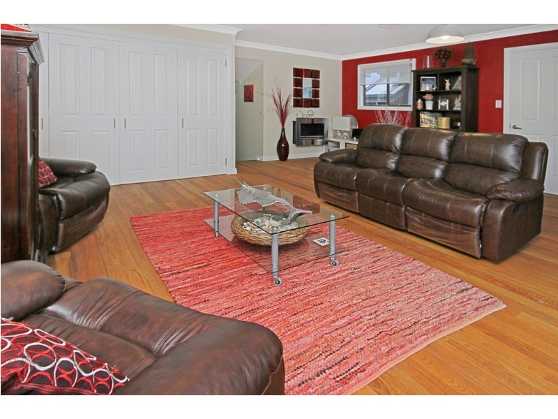 45 Broomfield Crescent, Long Beach NSW 2536