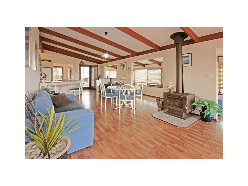 17 King Street, Malua Bay NSW 2536