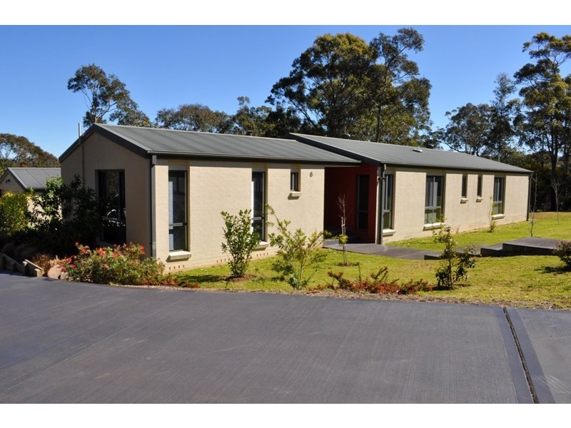 6 Burri Palm Way, Surfside NSW 2536