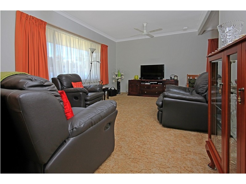 2 Dolphin Avenue, Batemans Bay NSW 2536