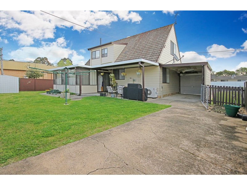 2 Dolphin Avenue, Batemans Bay NSW 2536