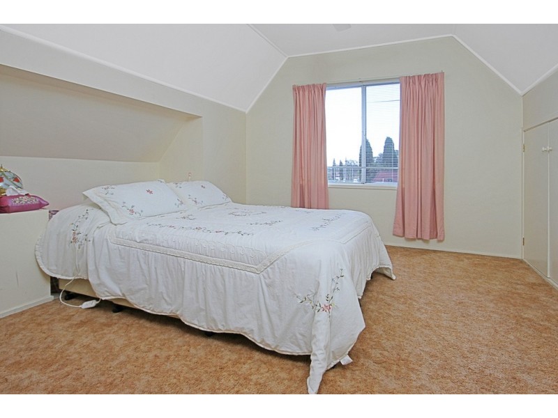 2 Dolphin Avenue, Batemans Bay NSW 2536