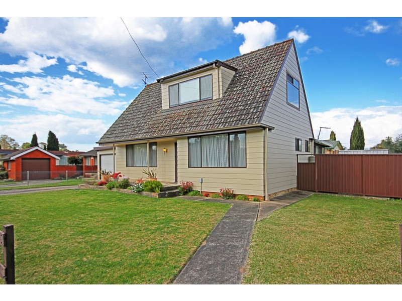2 Dolphin Avenue, Batemans Bay NSW 2536