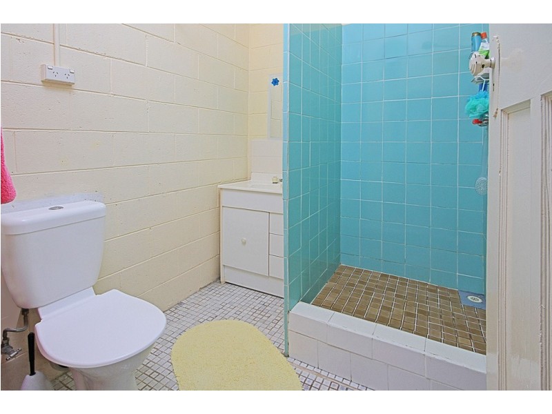 2 Dolphin Avenue, Batemans Bay NSW 2536