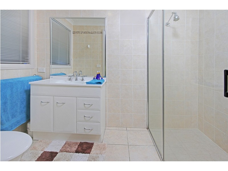 28 Renee Crescent, Moruya Heads NSW 2537