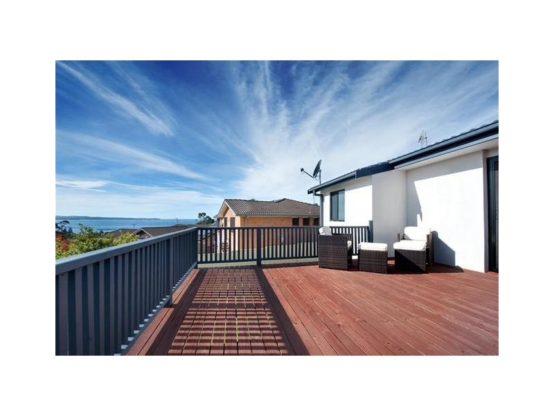 21 Hilltop Crescent, Surf Beach NSW 2536