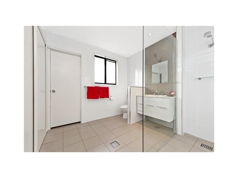 21 Hilltop Crescent, Surf Beach NSW 2536