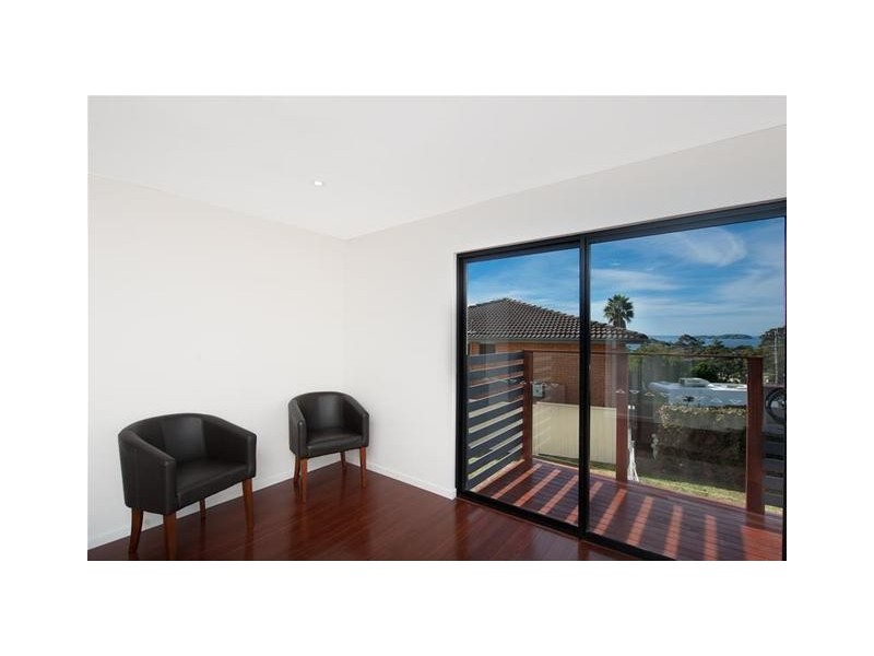 21 Hilltop Crescent, Surf Beach NSW 2536