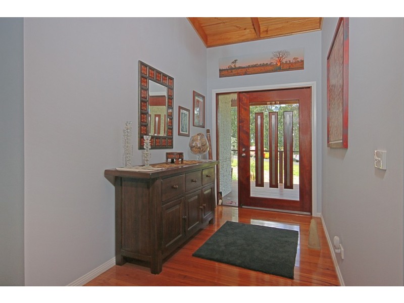 96 Cors Parade, North Batemans Bay NSW 2536