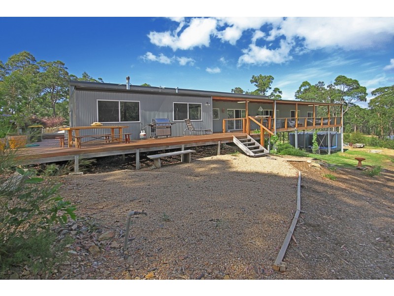 96 Cors Parade, North Batemans Bay NSW 2536