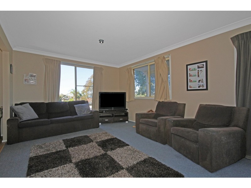 12 Berry Place, Surf Beach NSW 2536