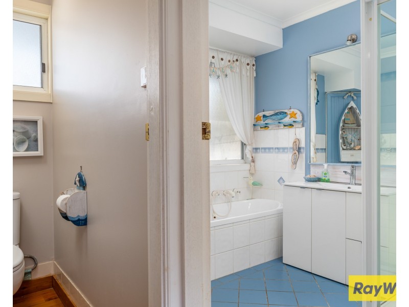 16 Burri Palm Way, Surfside NSW 2536