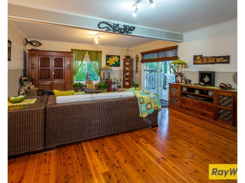 16 Burri Palm Way, Surfside NSW 2536