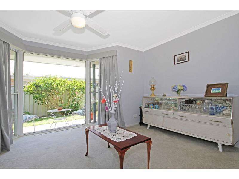 17 Zanthus Drive, Broulee NSW 2537