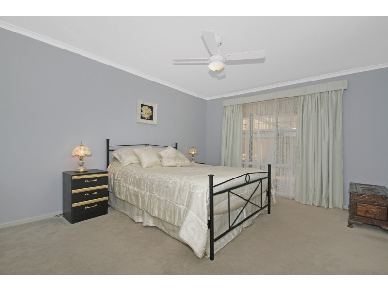 17 Zanthus Drive, Broulee NSW 2537