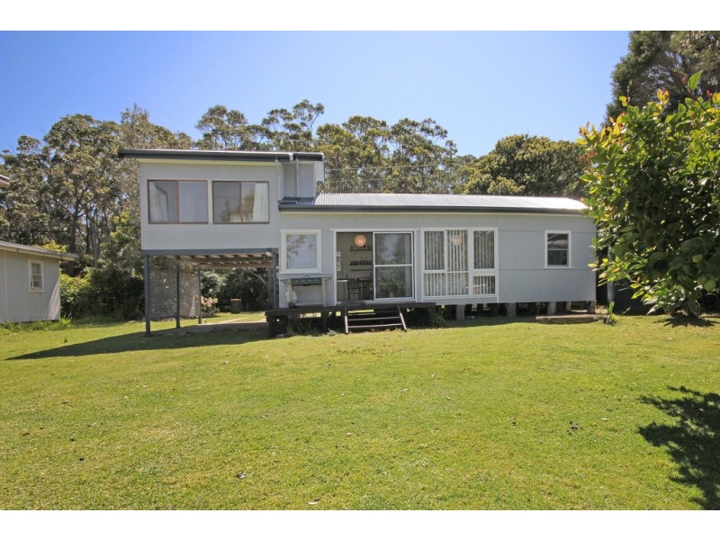 38 Durras Road, Durras North NSW 2536