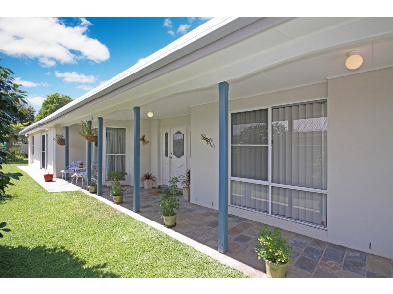 17 Zanthus Drive, Broulee NSW 2537