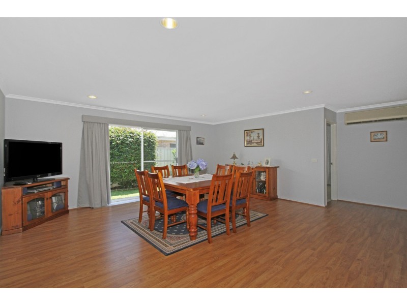 17 Zanthus Drive, Broulee NSW 2537