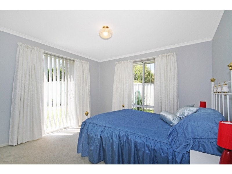17 Zanthus Drive, Broulee NSW 2537