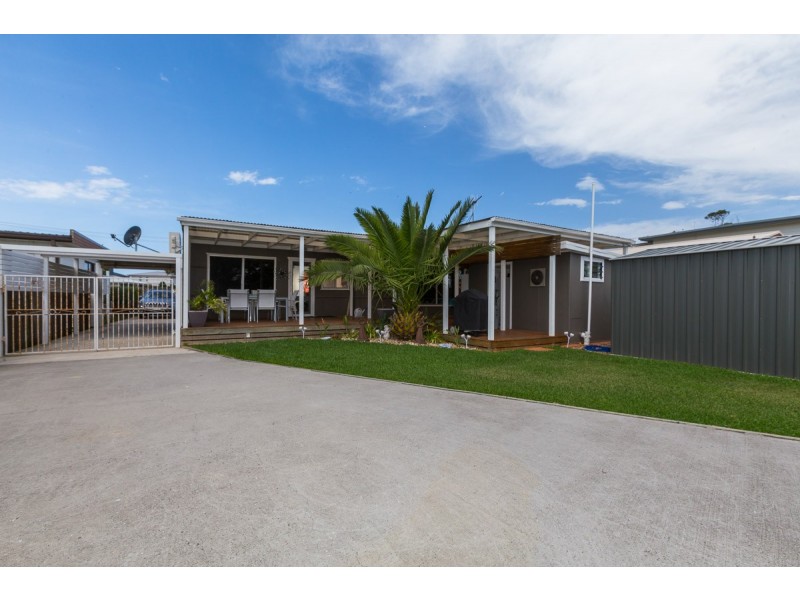 41 Red Hill Parade, Tomakin NSW 2537