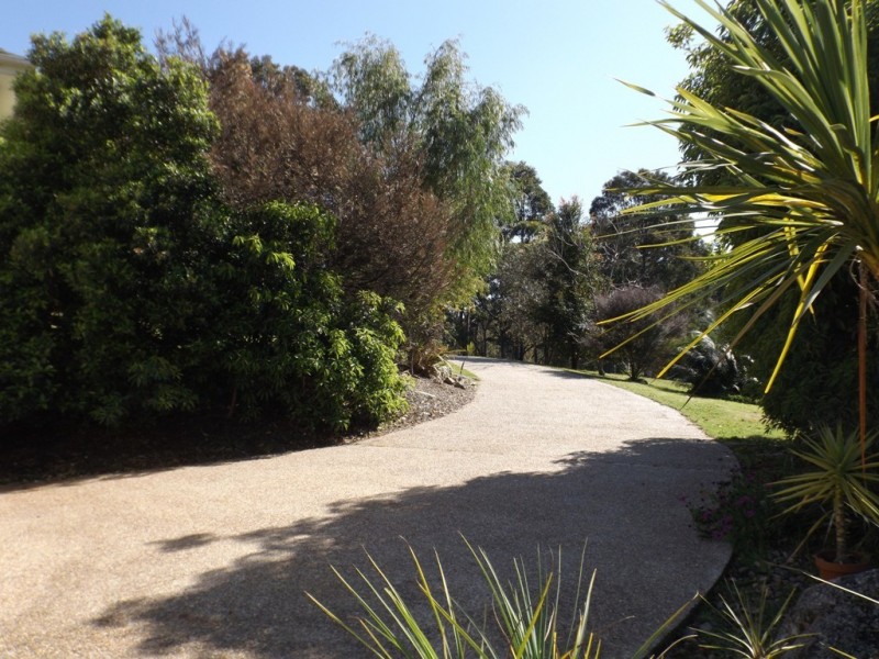 125 Vista Avenue, Batemans Bay NSW 2536