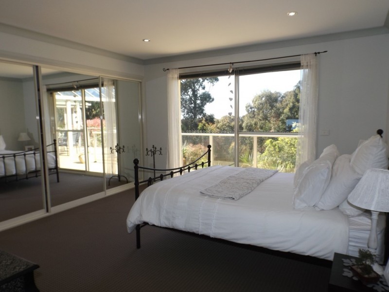 125 Vista Avenue, Batemans Bay NSW 2536