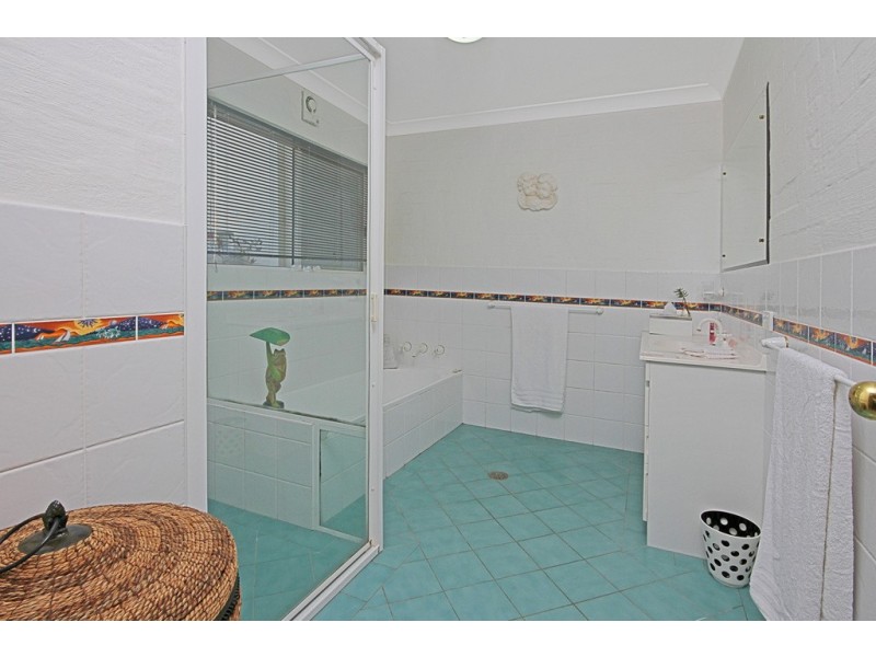 125 Vista Avenue, Batemans Bay NSW 2536