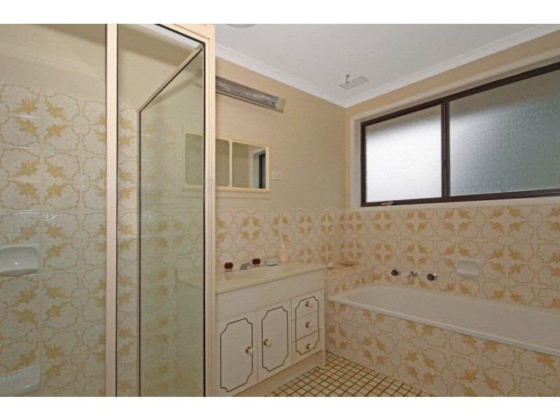 15 Pacific Road, Surf Beach NSW 2536