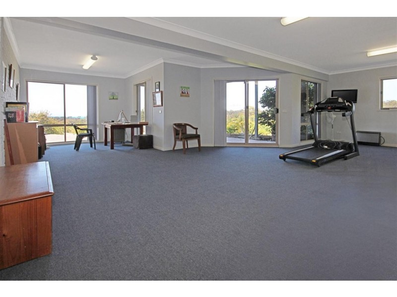 173 George Bass Drive, Surf Beach NSW 2536