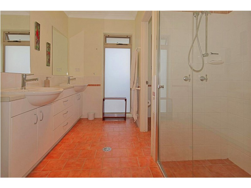 173 George Bass Drive, Surf Beach NSW 2536