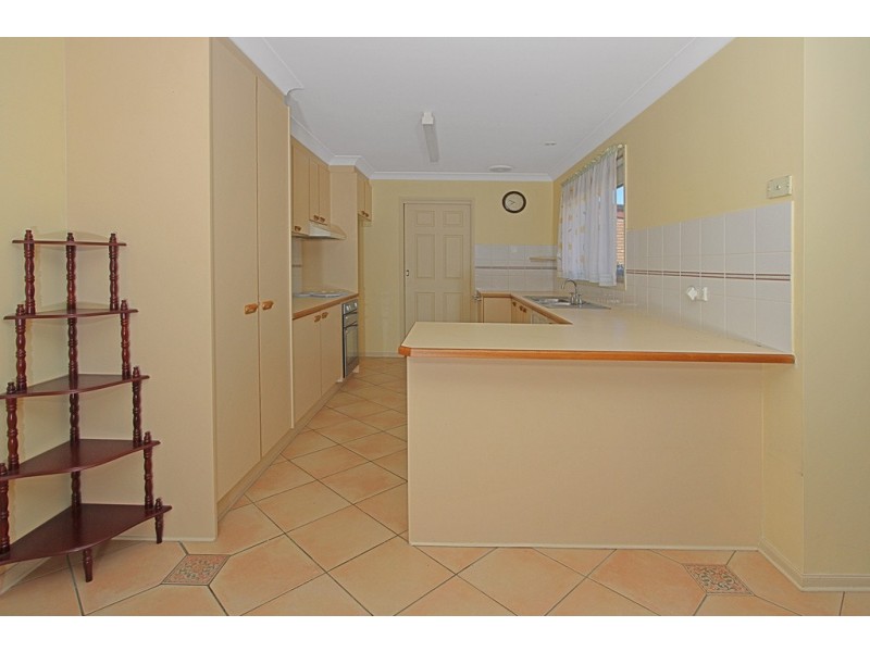 6 Lincoln Crescent, North Batemans Bay NSW 2536