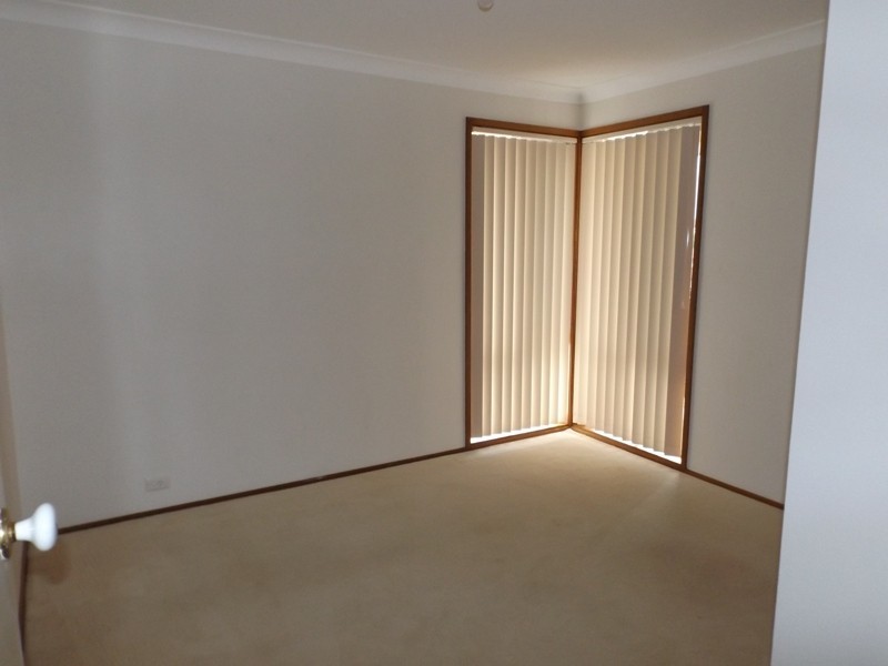 33 Pacific Road, Surf Beach NSW 2536
