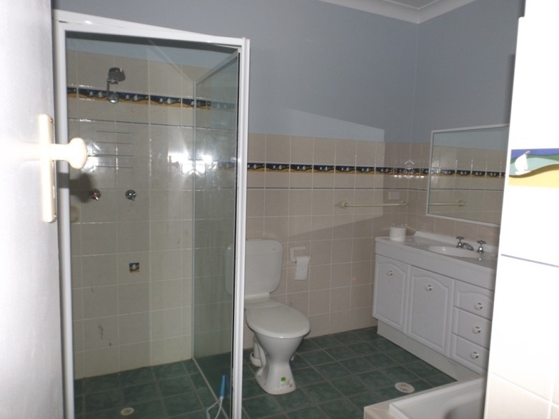 233 Annetts Parade, Mossy Point NSW 2537