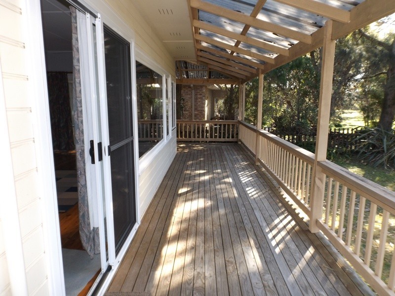 233 Annetts Parade, Mossy Point NSW 2537