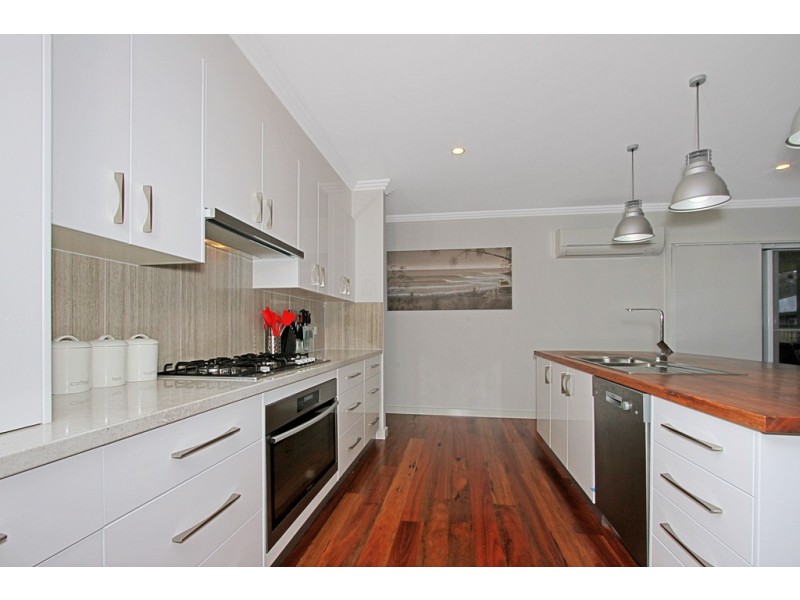 9 Suzanne Way, Broulee NSW 2537