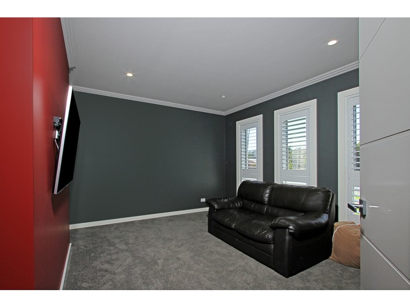 9 Suzanne Way, Broulee NSW 2537