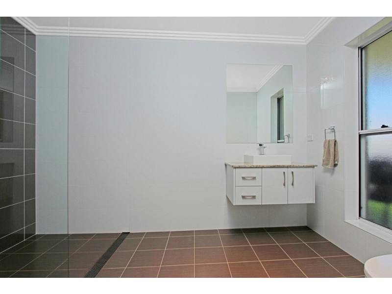 9 Suzanne Way, Broulee NSW 2537