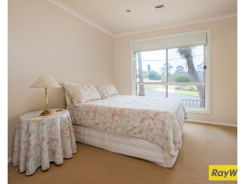 42 Cook Avenue, Surf Beach NSW 2536