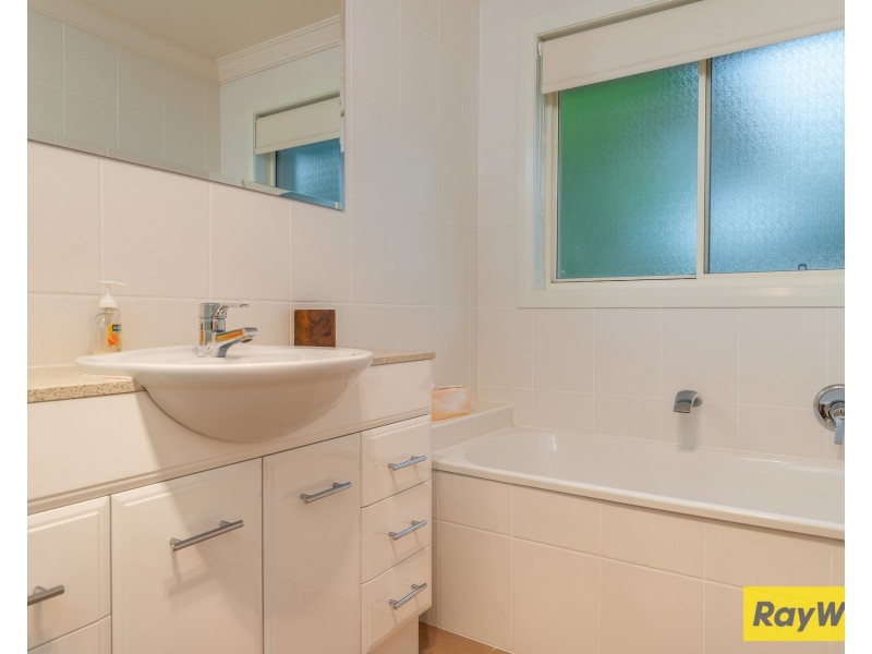 42 Cook Avenue, Surf Beach NSW 2536