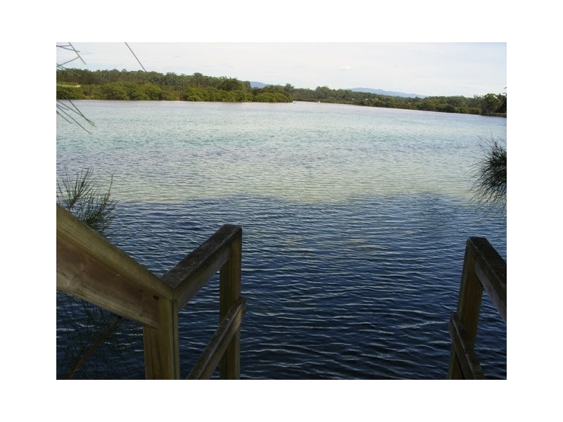 85 Sunpatch Parade, Tomakin NSW 2537