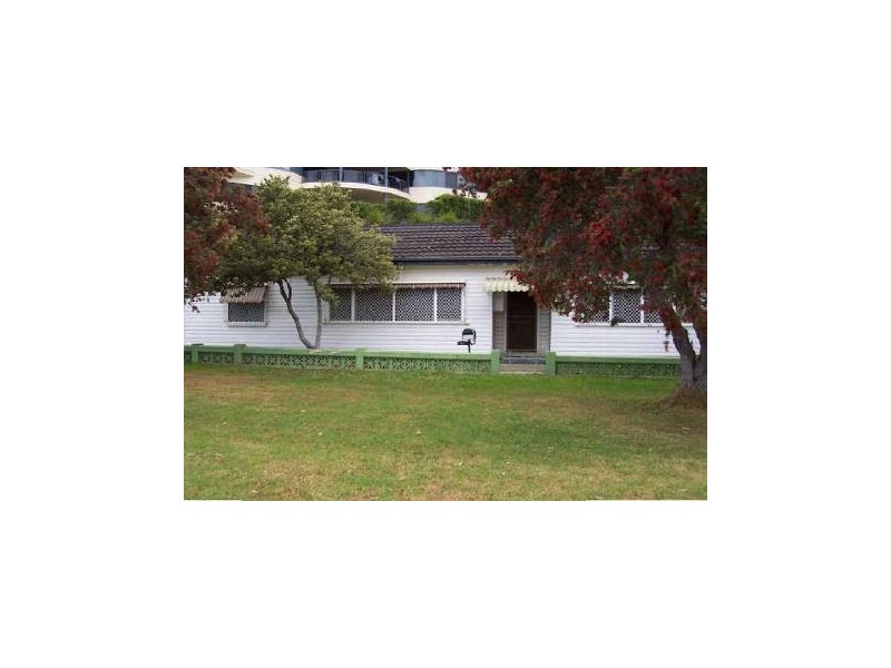 20 Beach Road, Batemans Bay NSW 2536