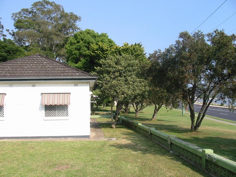 20 Beach Road, Batemans Bay NSW 2536