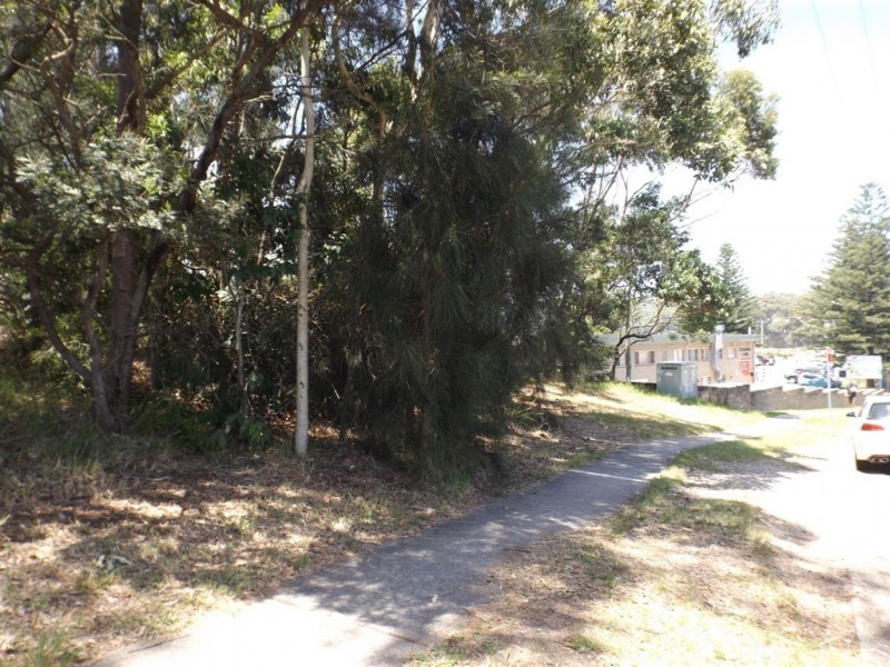 645 Beach Road, Surf Beach NSW 2536