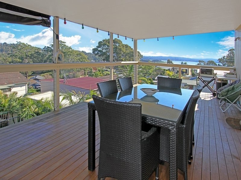 16 Ocean Road, Batehaven NSW 2536