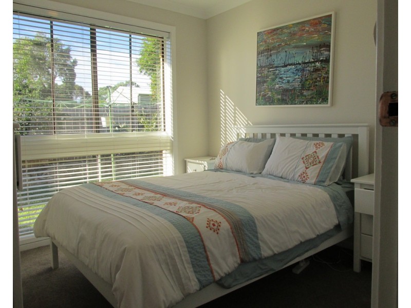 8 Binda Street, Malua Bay NSW 2536
